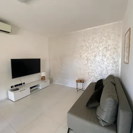 Justina For 2 Person