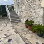 Apartman Justina With Balcony & Parking